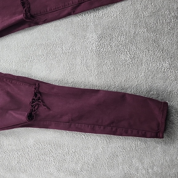 Bullhead Jeans Womens 28 High rise Skinniest Burgundy 5 Pocket Zip Closure - Picture 4 of 13